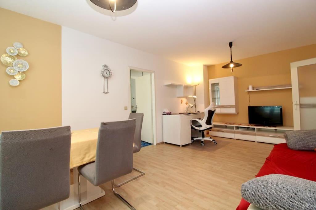 Cozy Apartment Free Parking Wien Eksteriør bilde